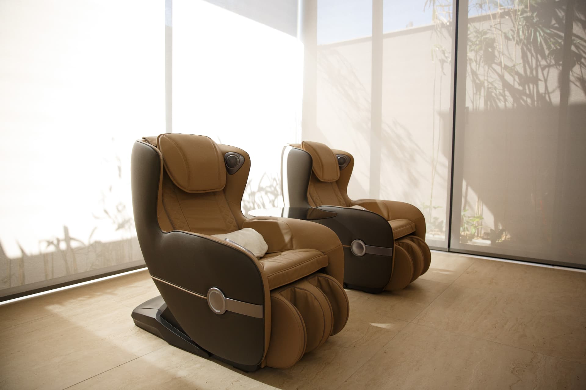 Sala de relaxamento com poltronas de massagem